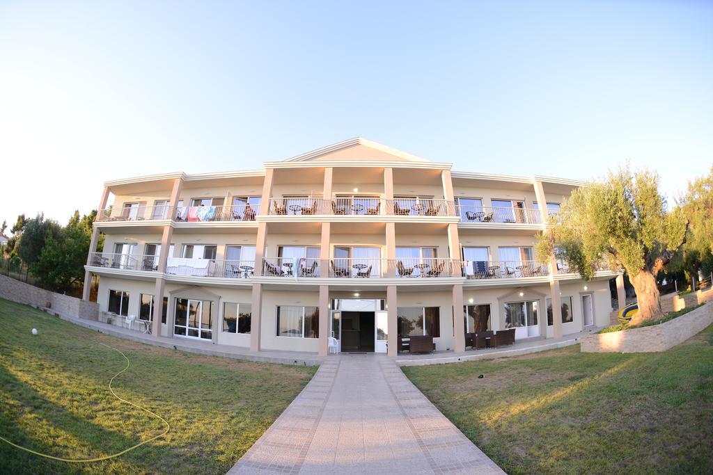 Crown Hotel Nea Skioni Exterior foto